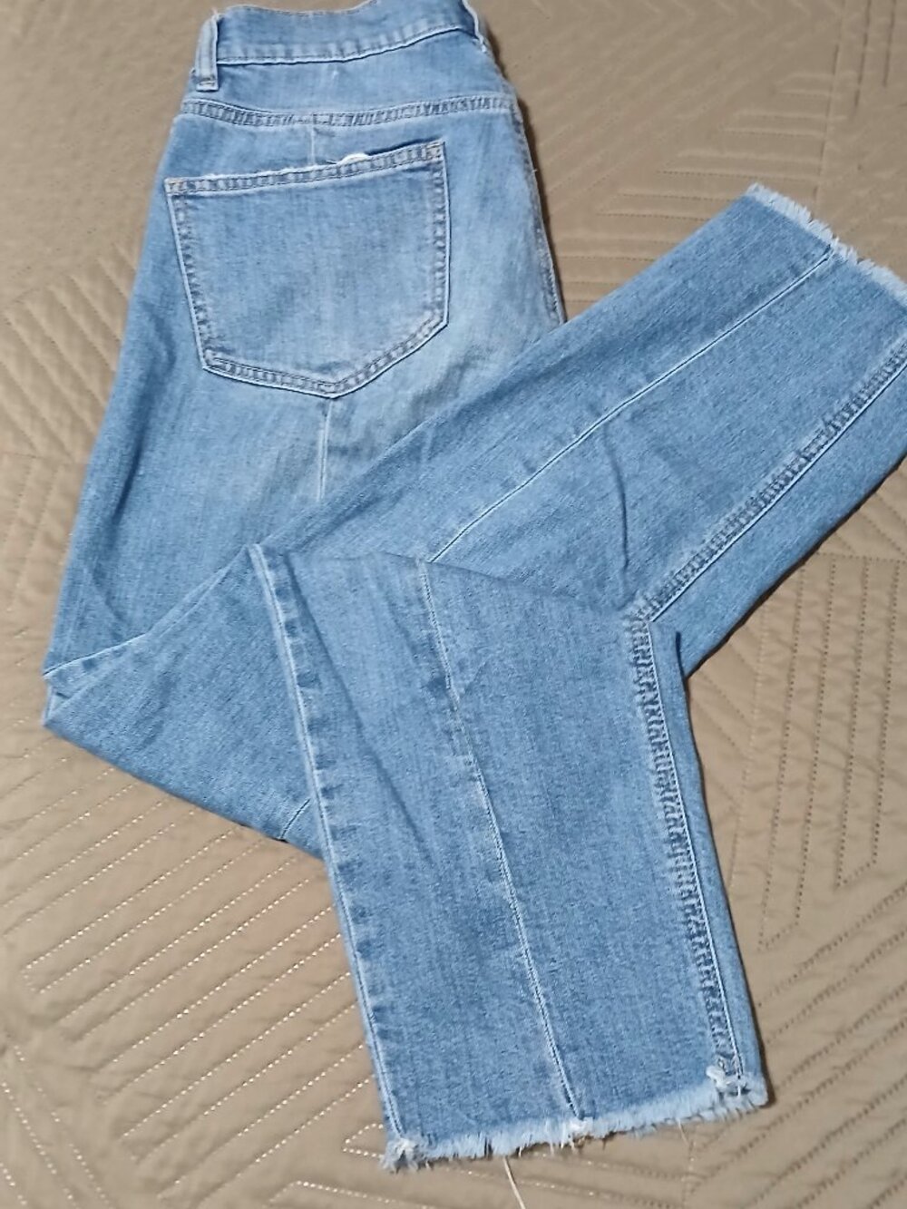 Dynamite Gisele Women's Blue Jeans,Size 28, Inseam 25, Ankle Length.
